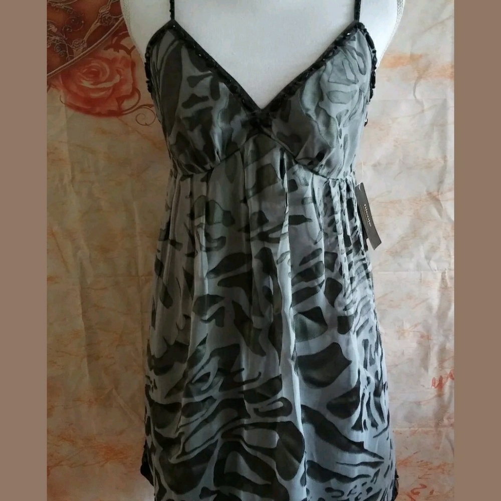 Nicole Miller dress 6 sequined sleeveless New